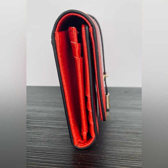 Women Callaghan tri-fold cowhide split leather wine red and creamy white clutch - Picture 4 of 12